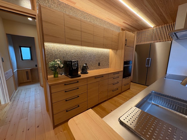 オーク材キッチン収納